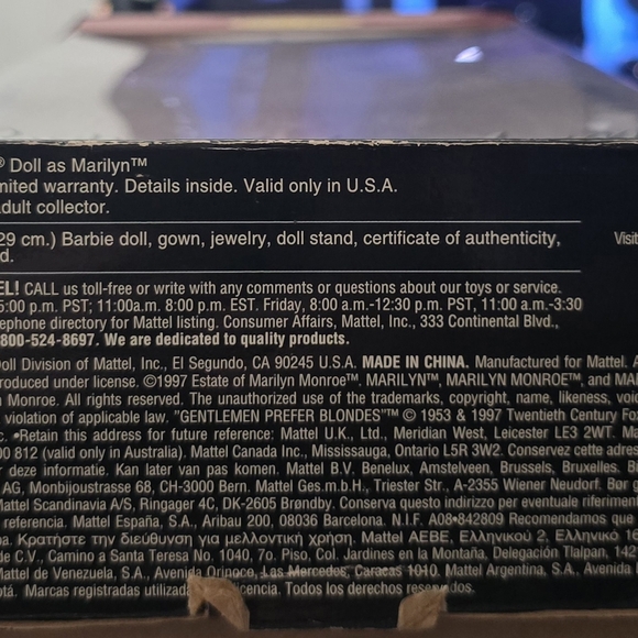 1997 Barbie Collector Edition Marilyn Monroe- Gentelmen Prefer Blondes - Picture 6 of 6